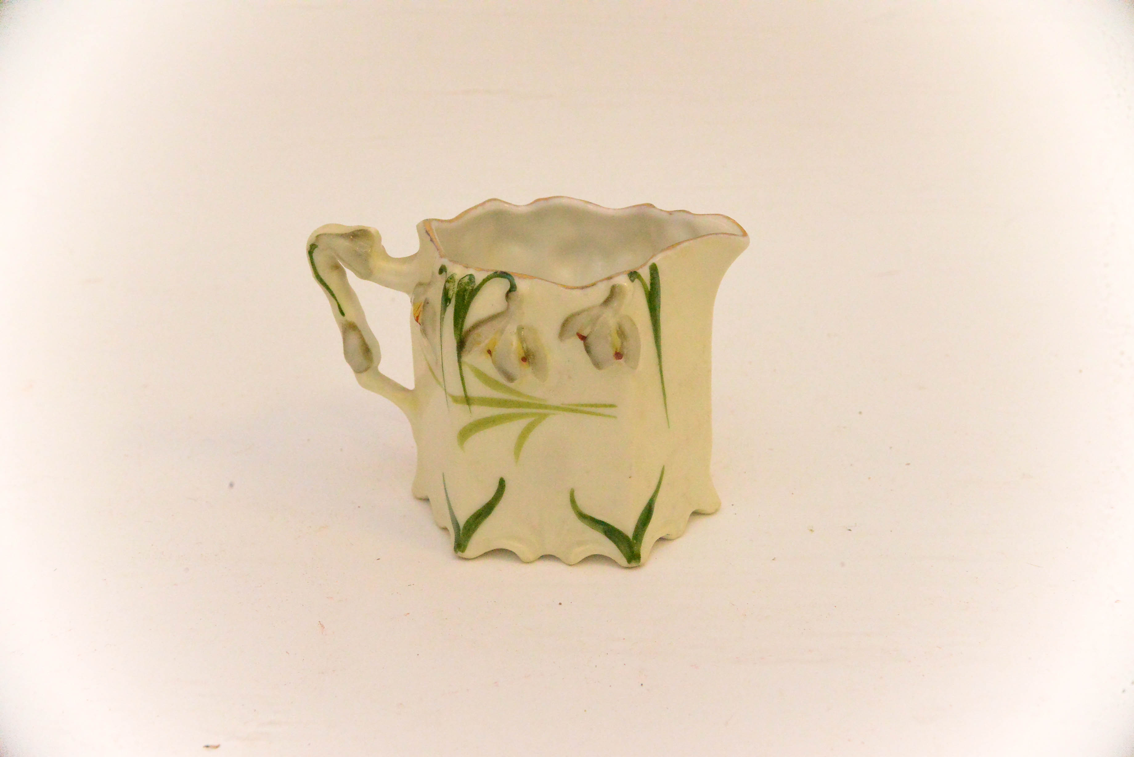 Porcelain Creamer and Sugar Bowl Set