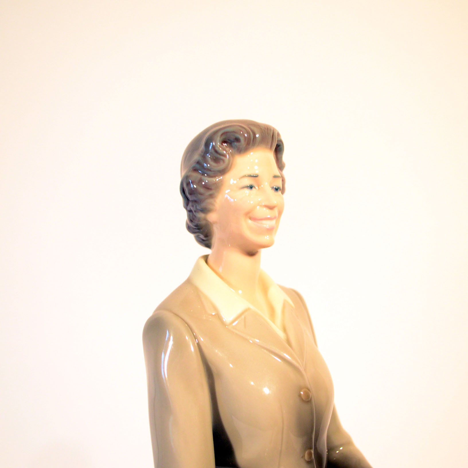 1979 Lladro Queen Elizabeth II Figurine
