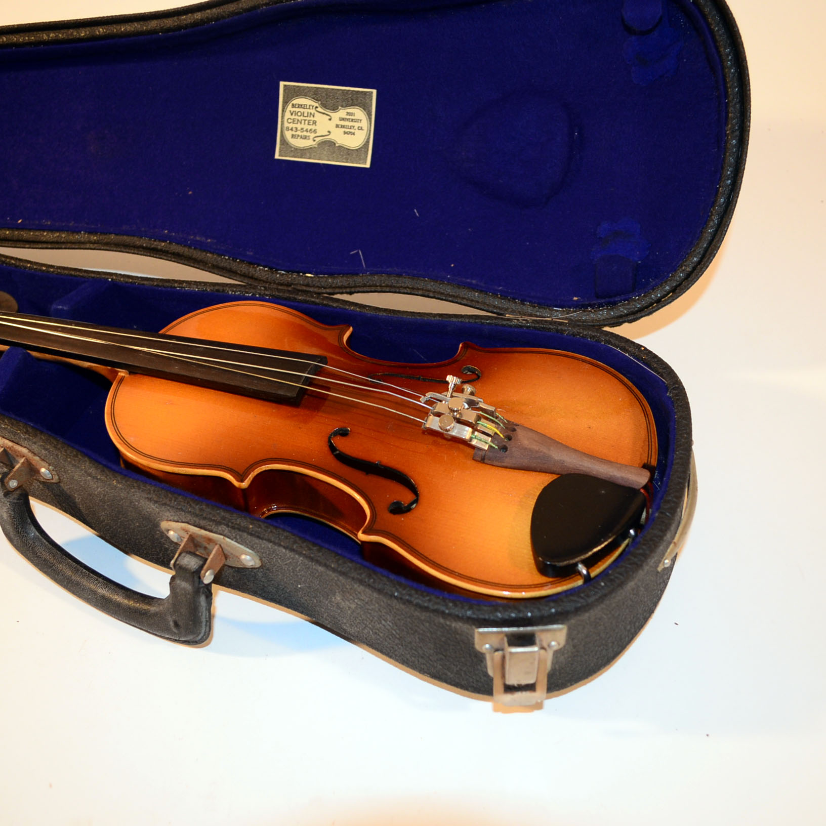 Fractional 1/8 Size Violin With Case
