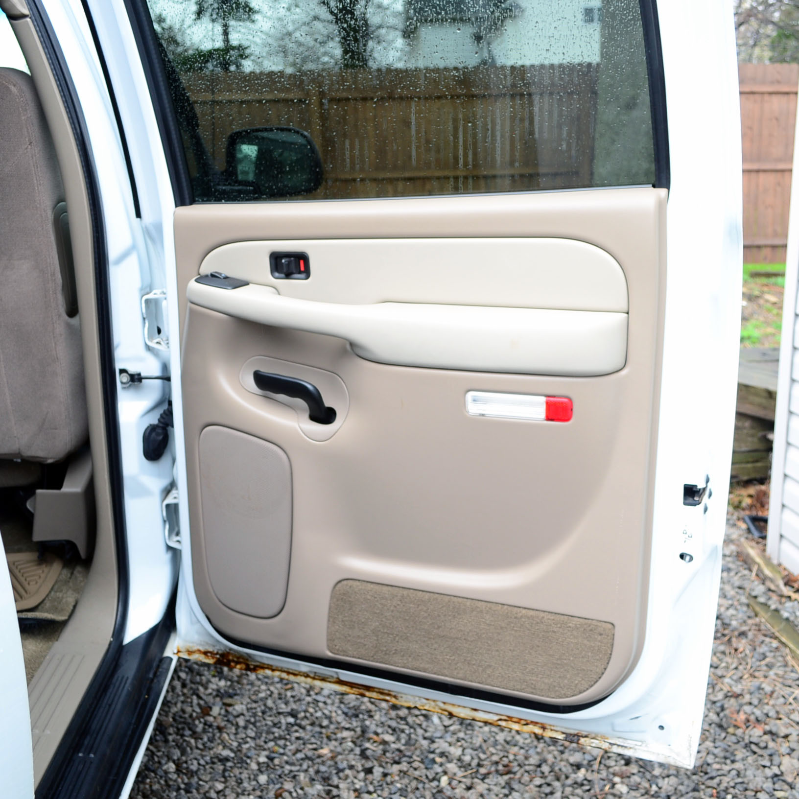 White 2003 GMC Yukon XL SUV