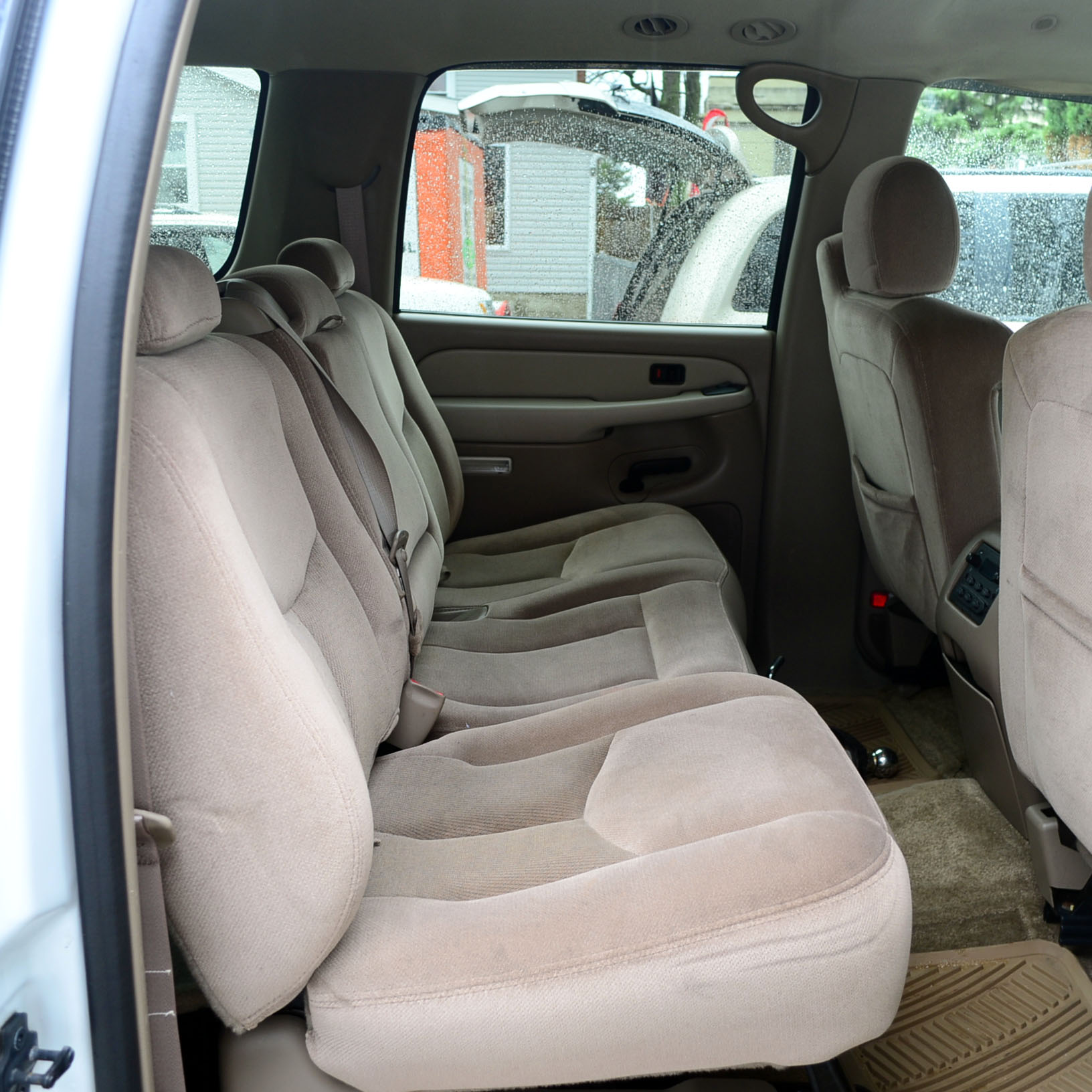 White 2003 GMC Yukon XL SUV