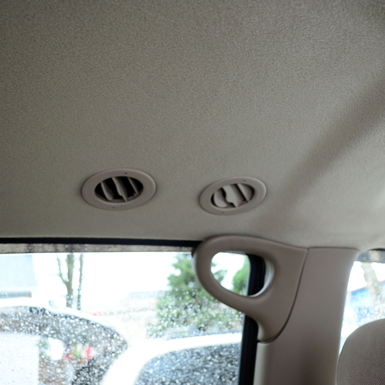 White 2003 GMC Yukon XL SUV