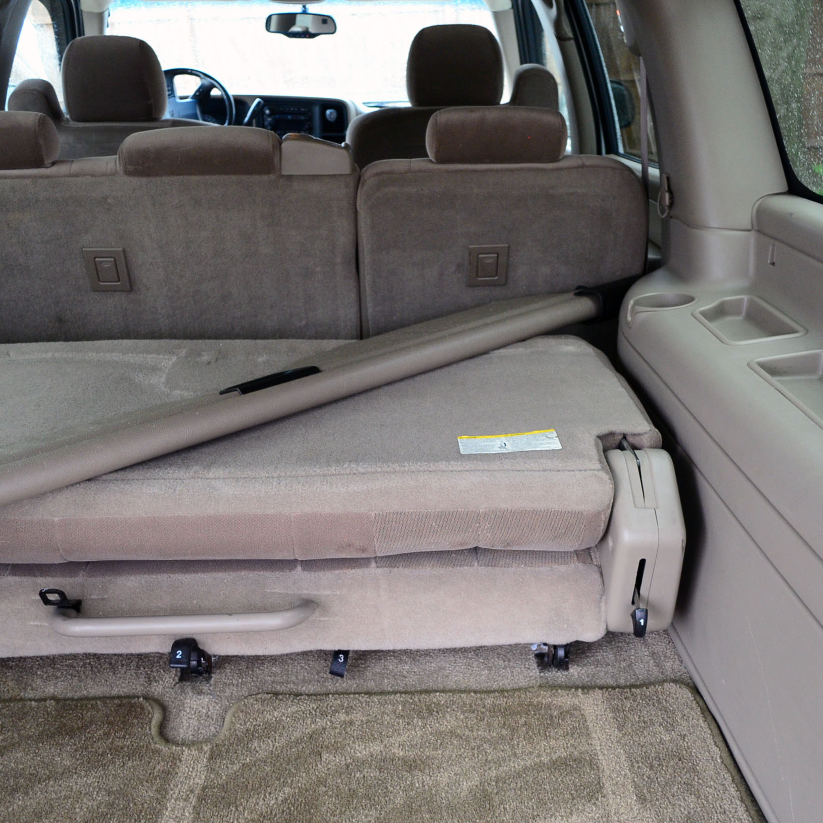 White 2003 GMC Yukon XL SUV