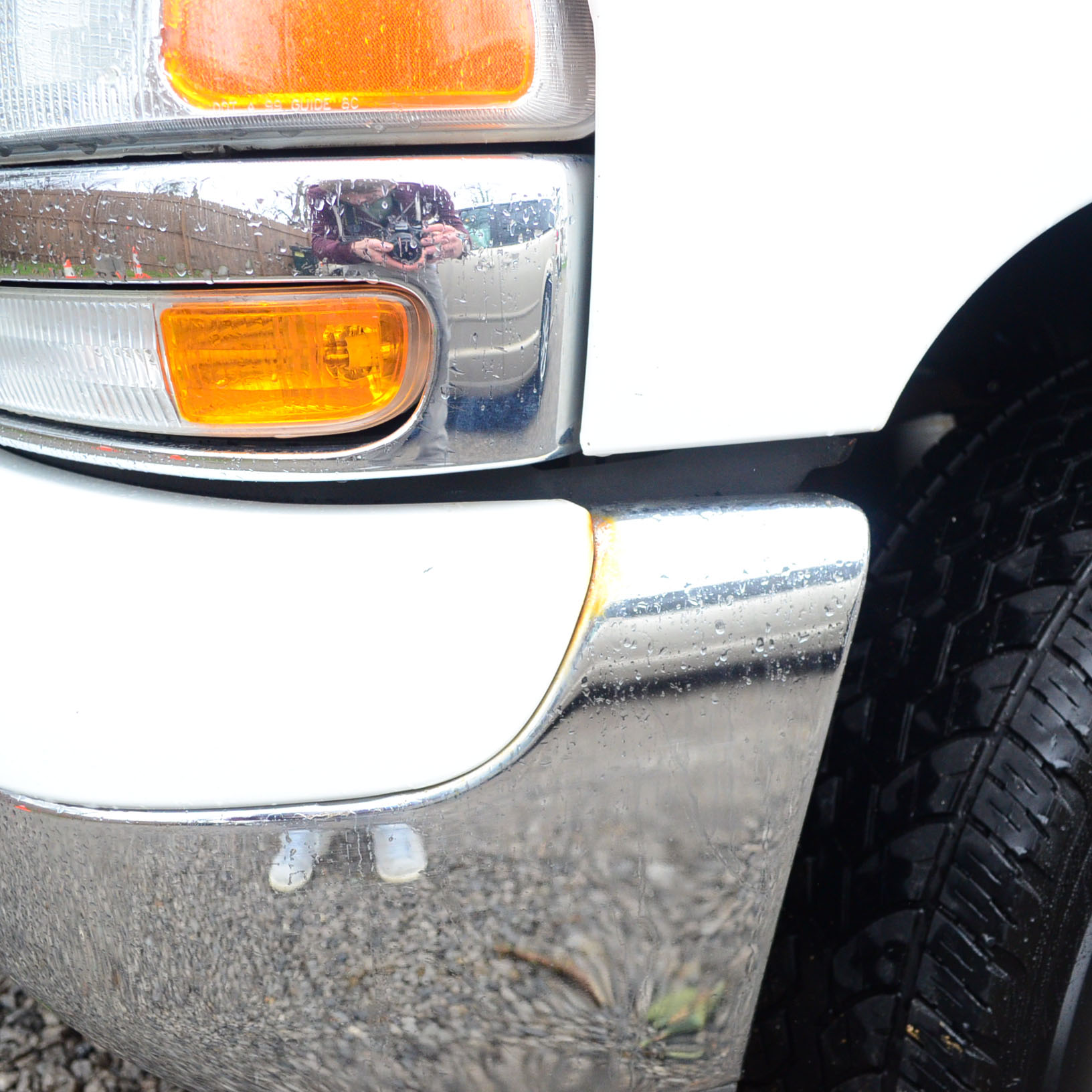 White 2003 GMC Yukon XL SUV