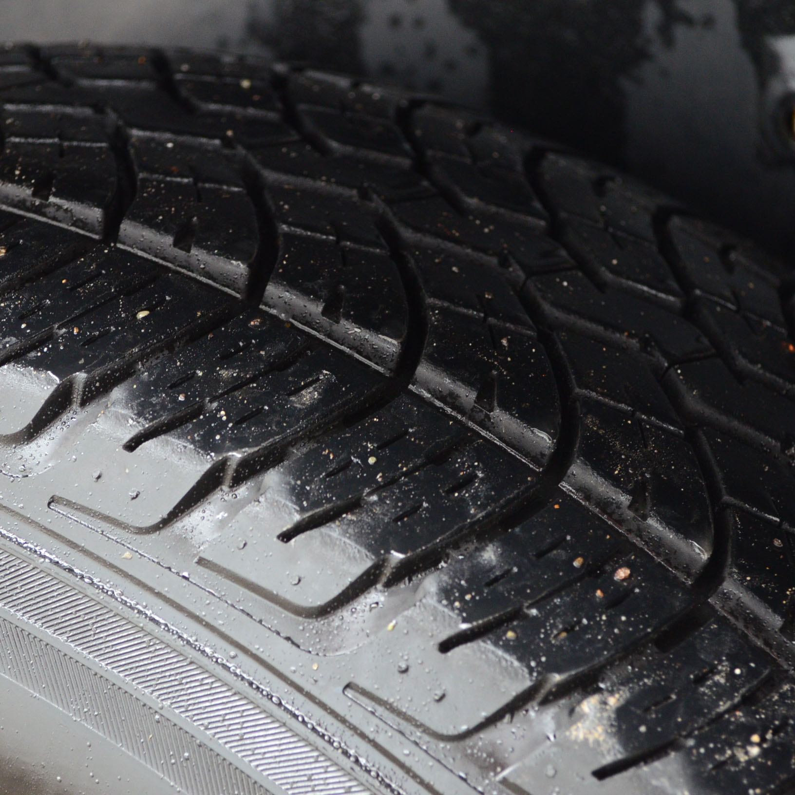 White 2003 GMC Yukon XL SUV