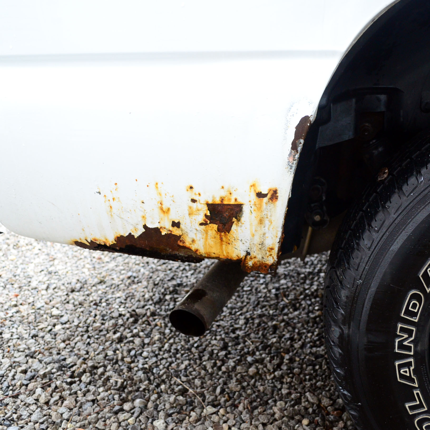 White 2003 GMC Yukon XL SUV