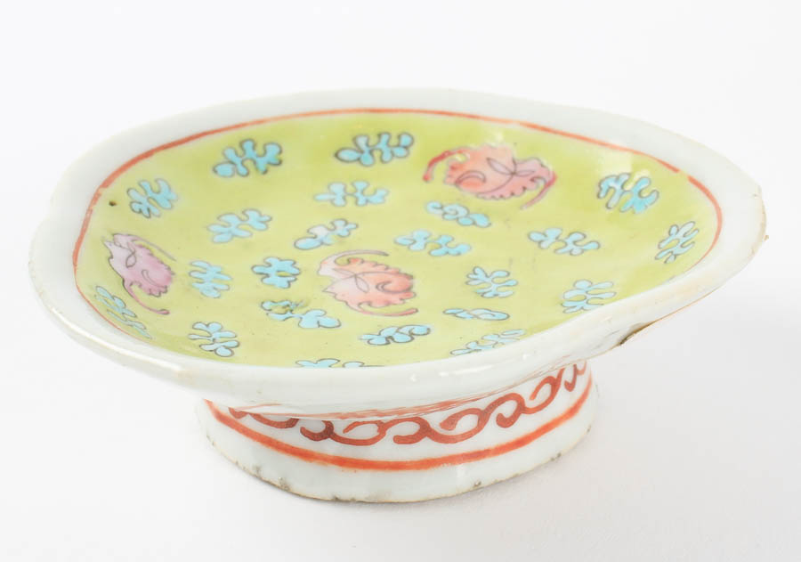 Large Assortment of Home Decorative Items