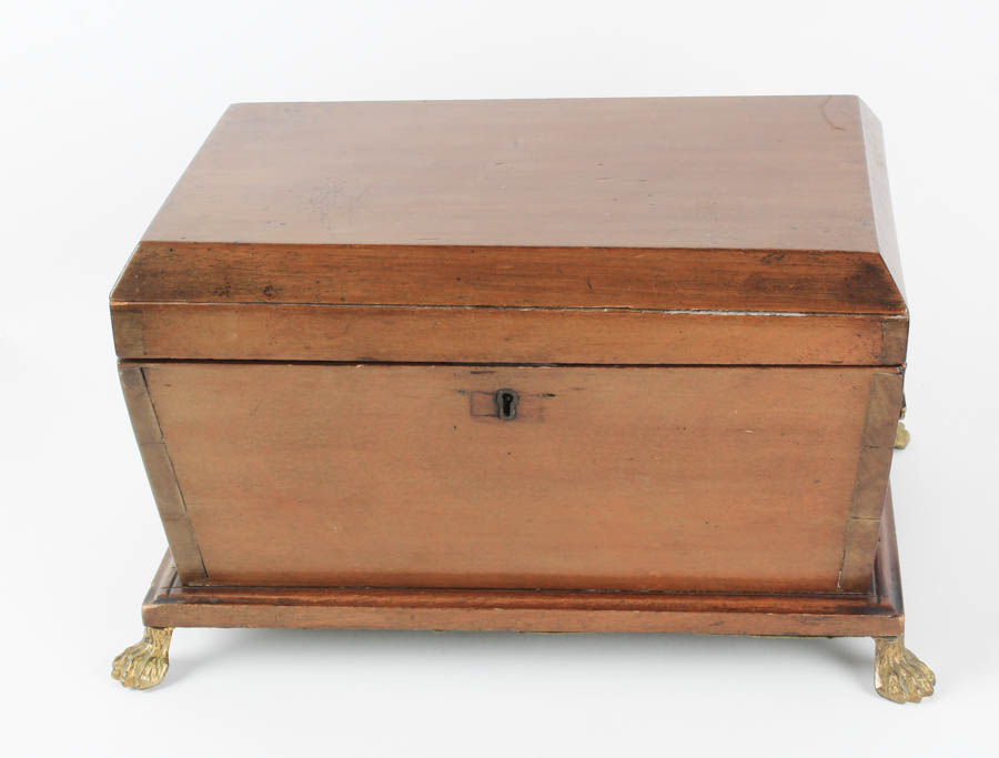 Large Assortment of Home Decorative Items