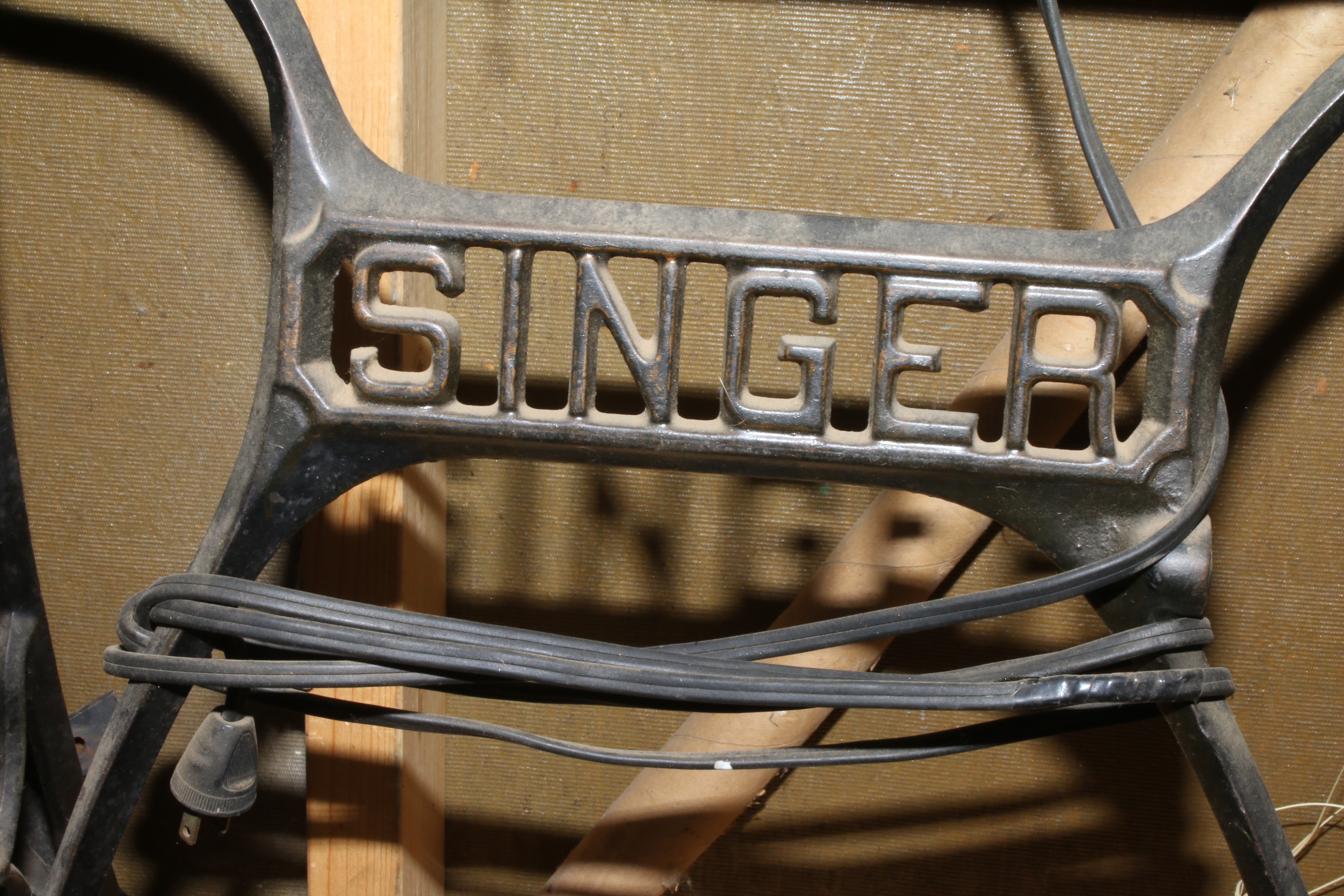Singer Sewing Machine Table