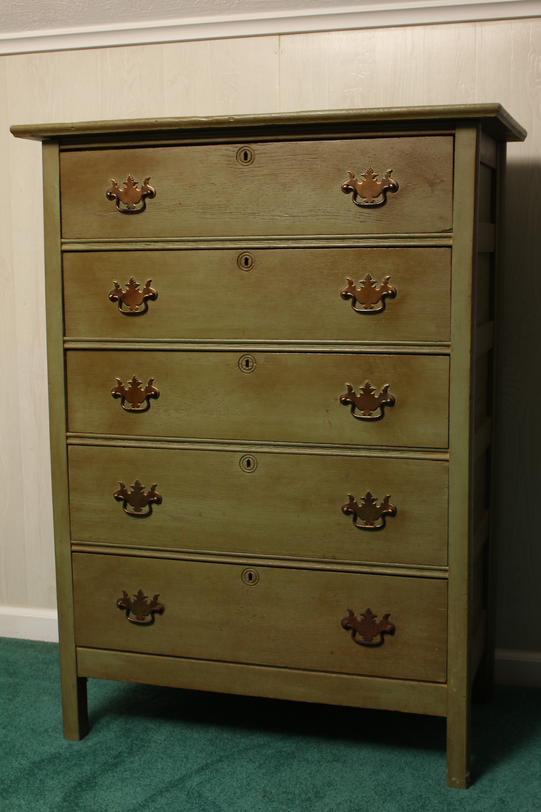 Green Chest of Drawers