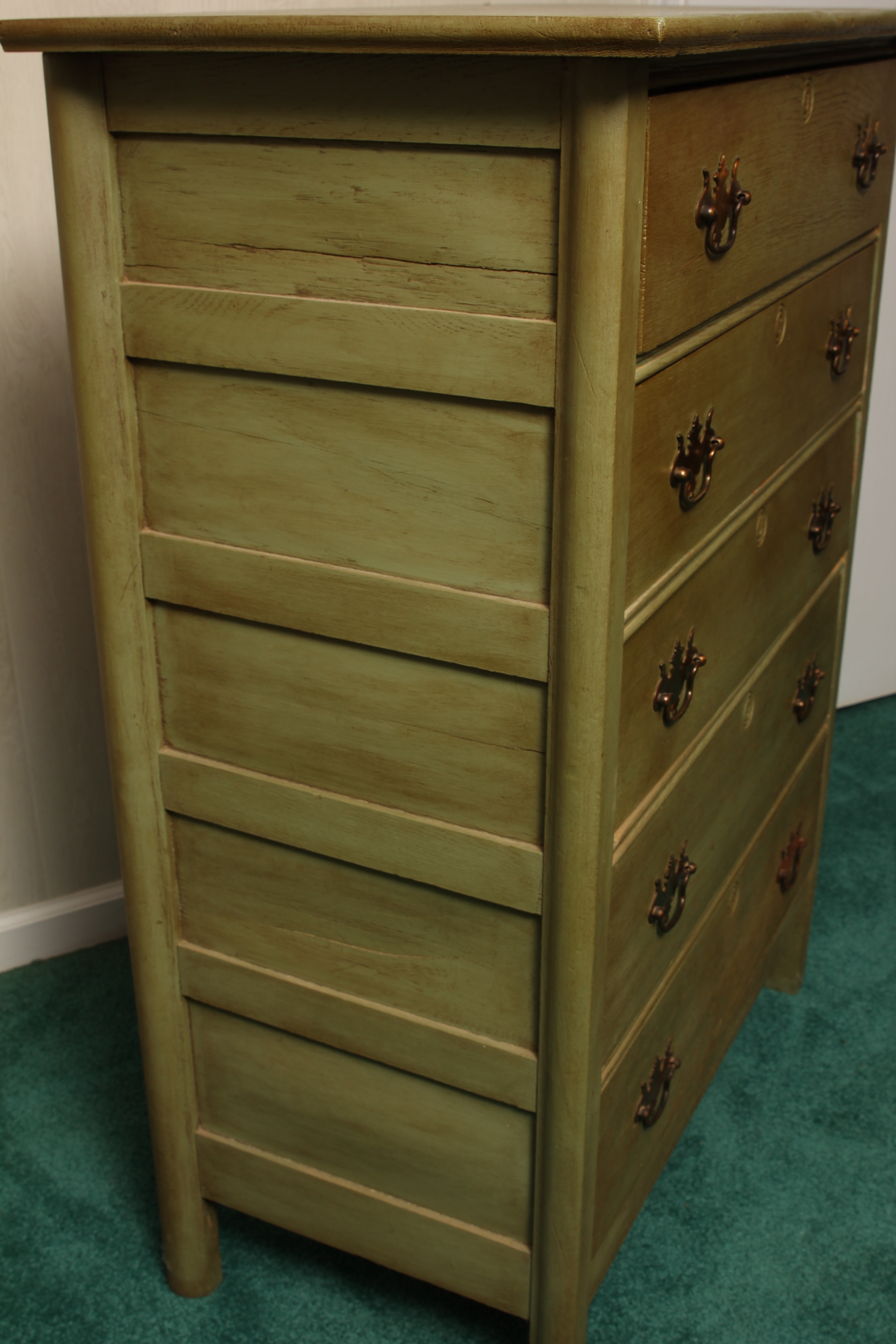 Green Chest of Drawers