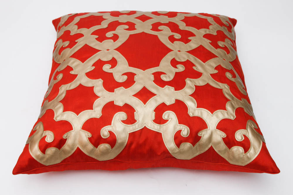 Trio of Decorative Pillows and Throw
