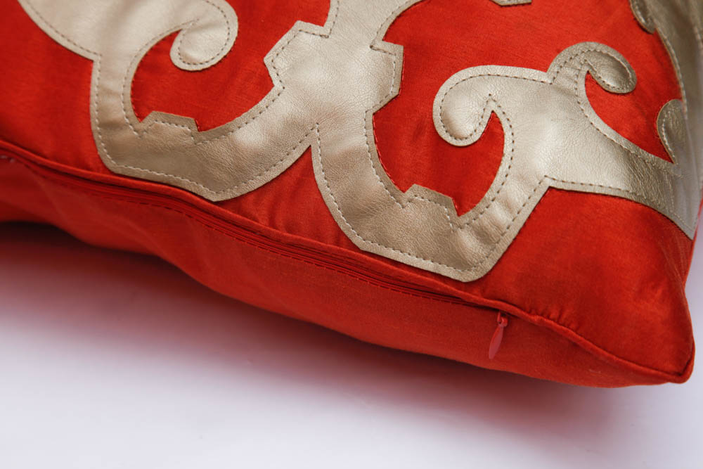 Trio of Decorative Pillows and Throw