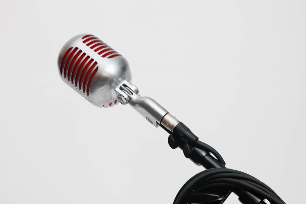 Shure Model 5575LE Unidyne Microphone, Case and Stand