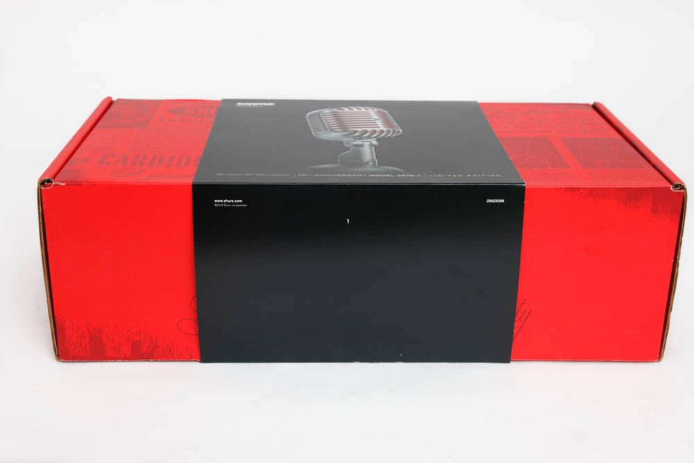 Shure Model 5575LE Unidyne Microphone, Case and Stand