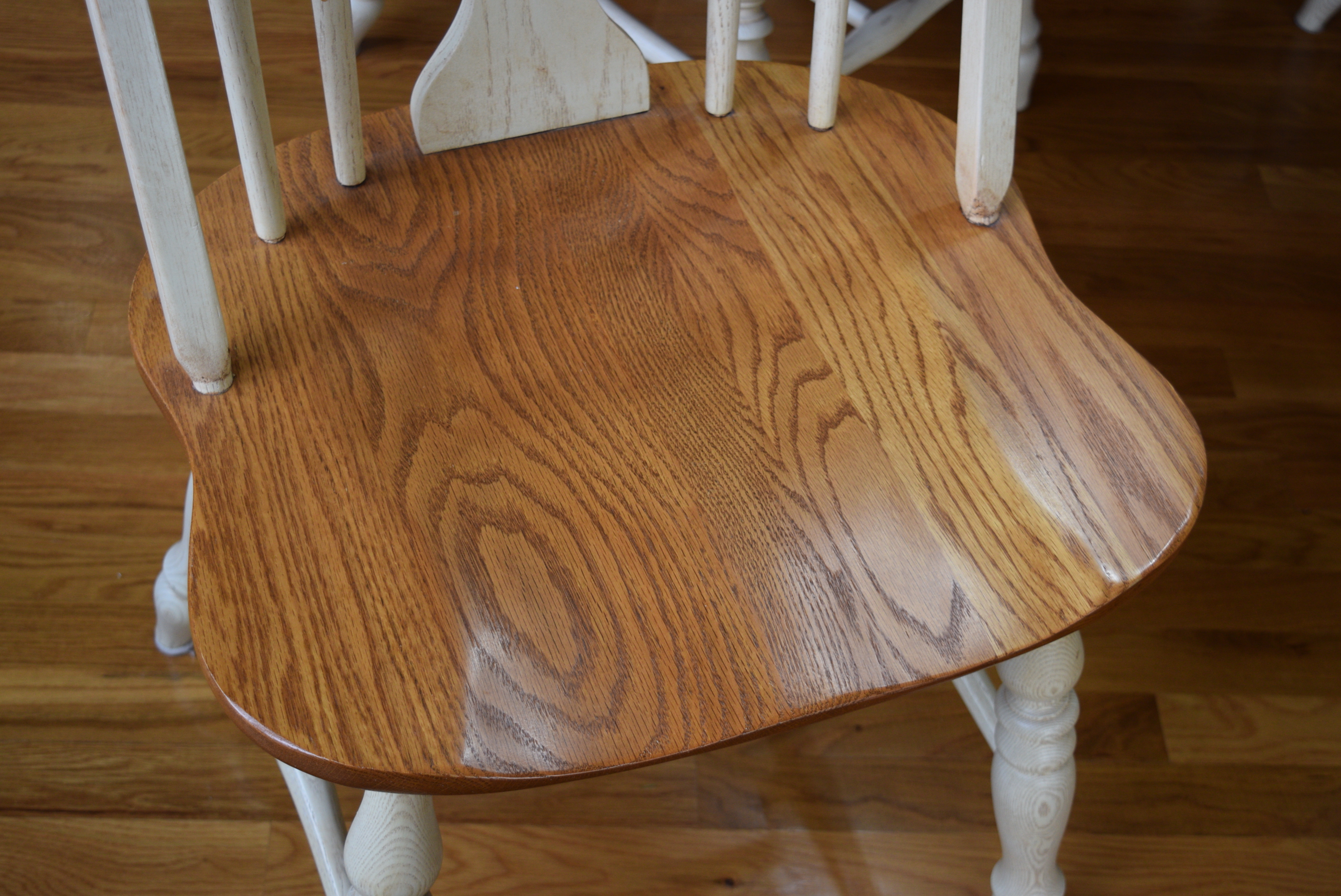 Cochrane Furniture Oak Dining Table