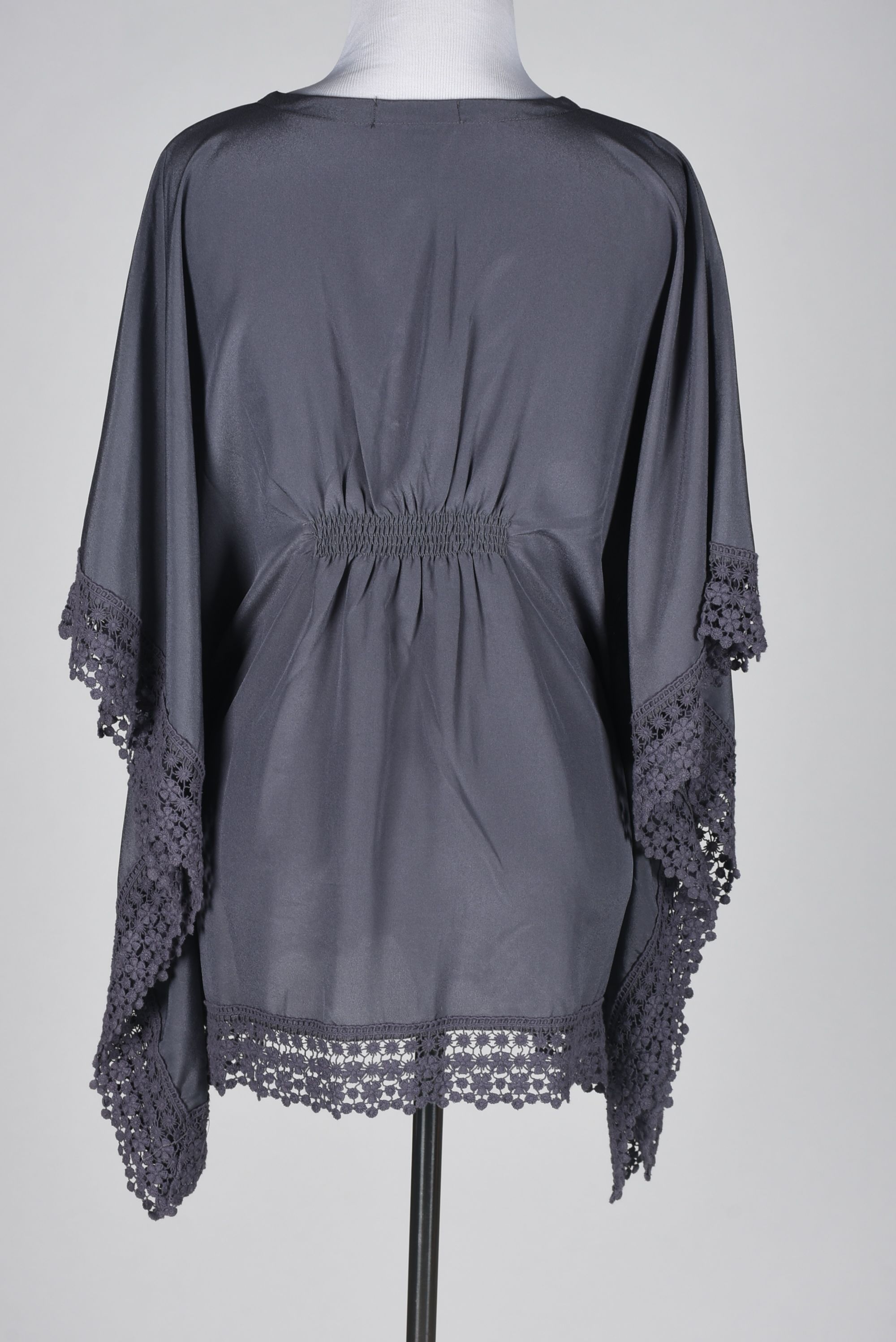 Cha Cha Vente Grey Blouse with Crochet Lace