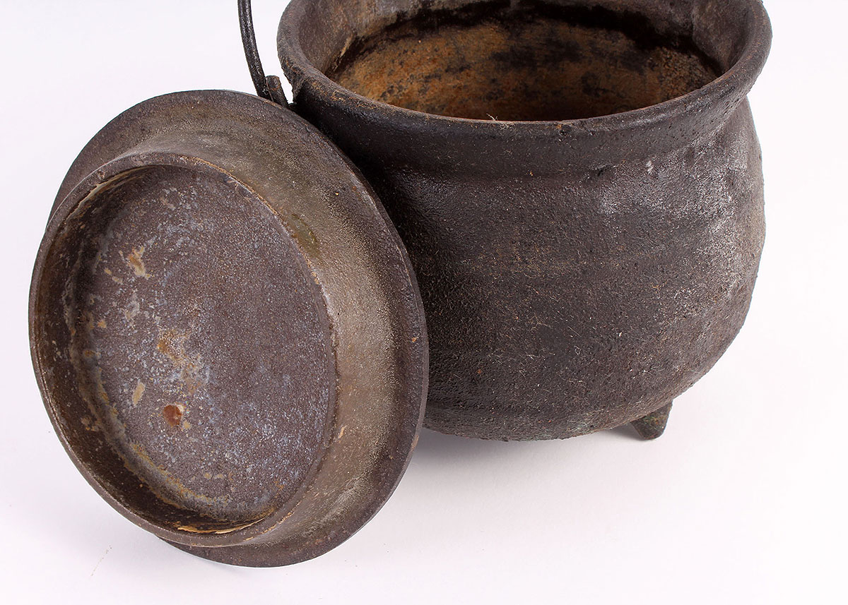 Cast Iron Collection EBTH