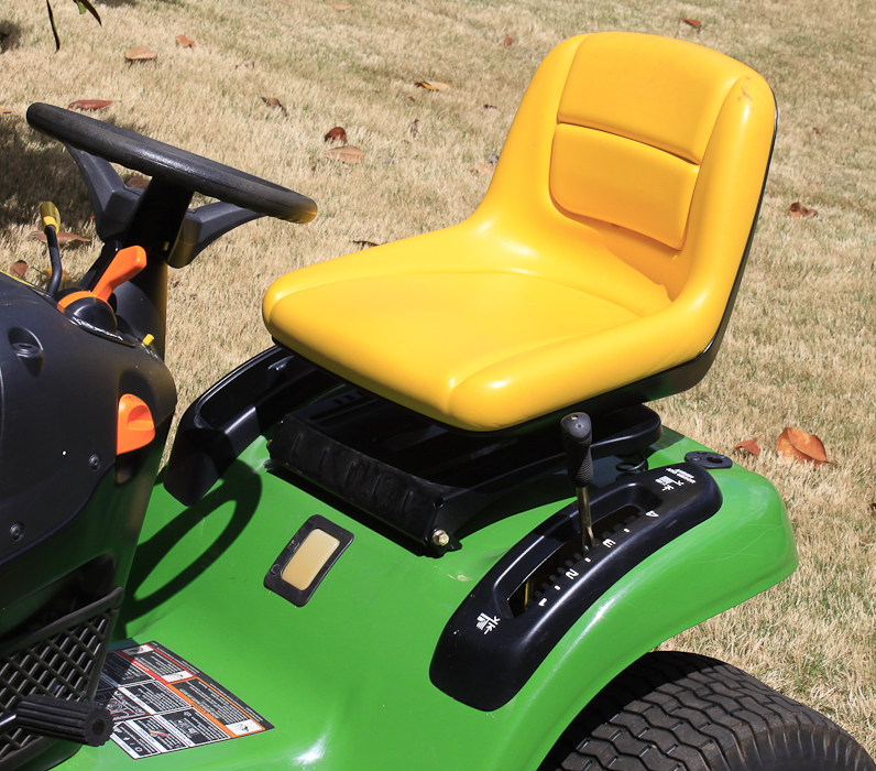 John Deere 100 Series Tractor