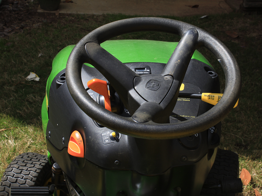 John Deere 100 Series Tractor