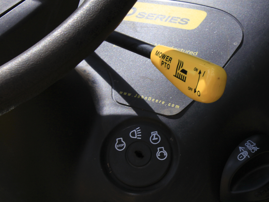 John Deere 100 Series Tractor