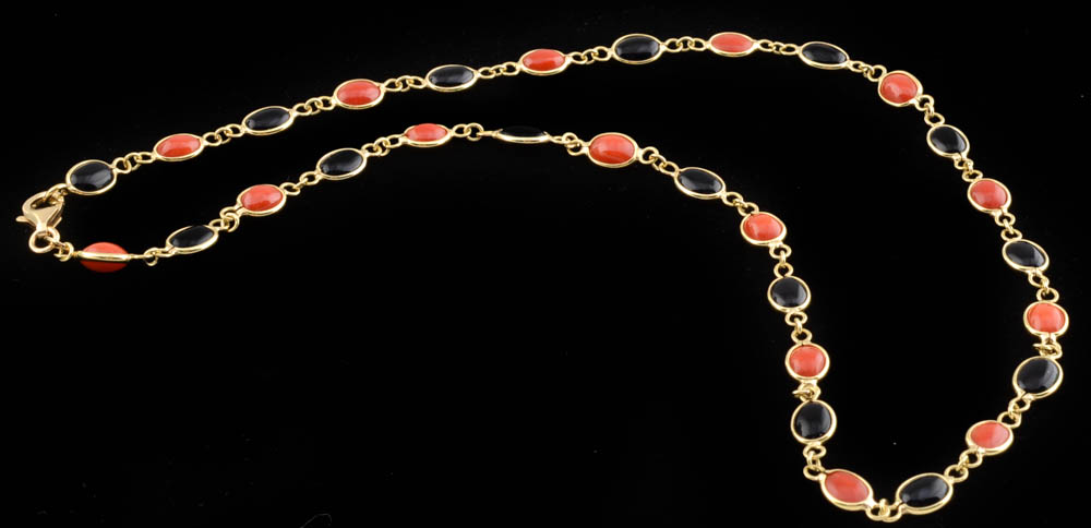 18K Yellow Gold Coral and Black Onyx Link Necklace and Bracelet Demi-Parure Set
