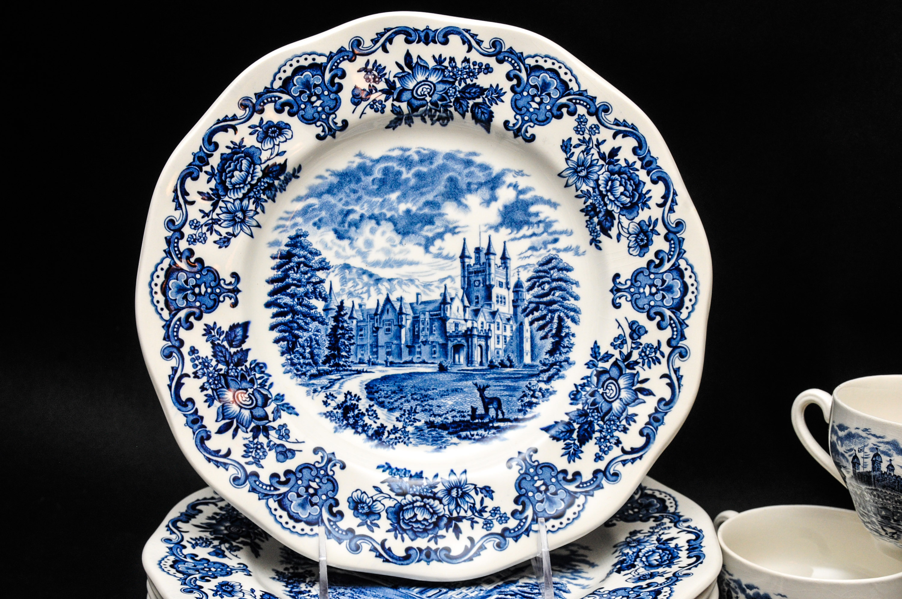 Set of "Royal Homes of Britain" Enoch Wedgwood Tunstall Ltd China