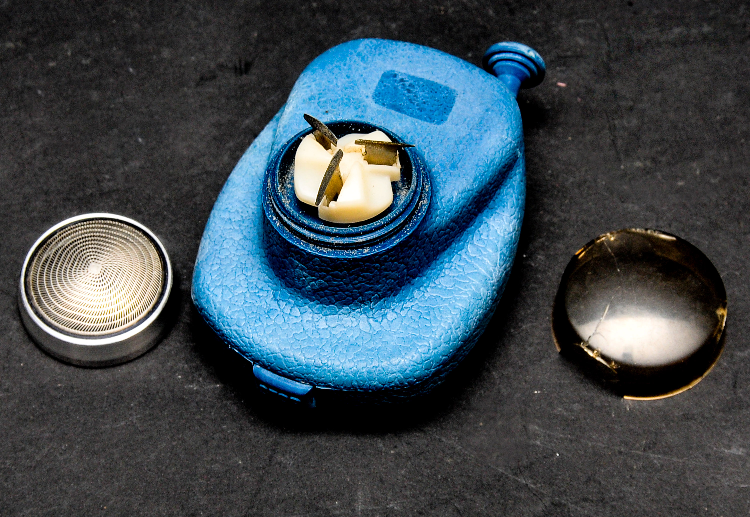 Vintage GYR 100 Sufam Pull-String Shaver