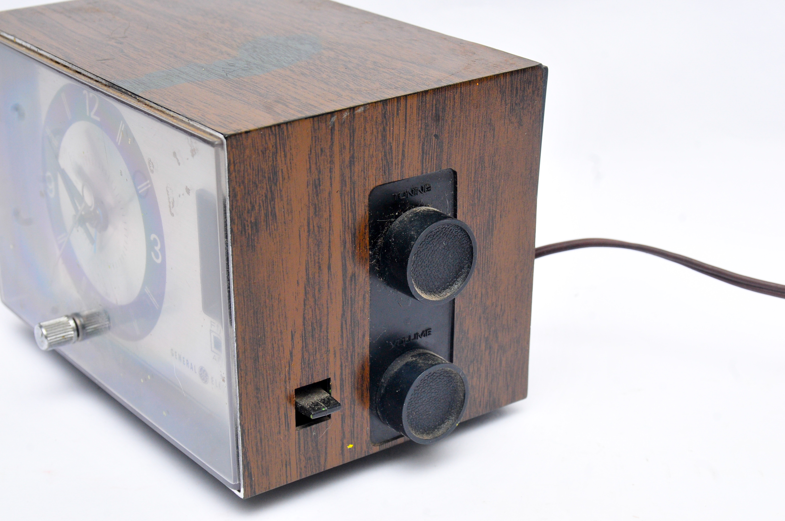 Vintage General Electric Retro Alarm Clock Radio