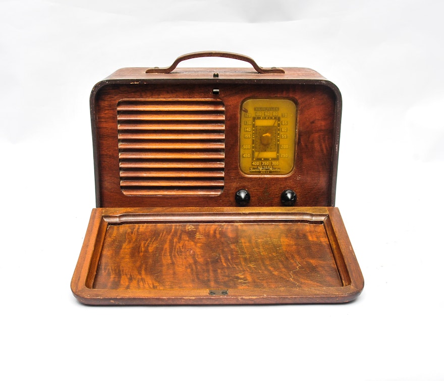 Antique Emerson Radio