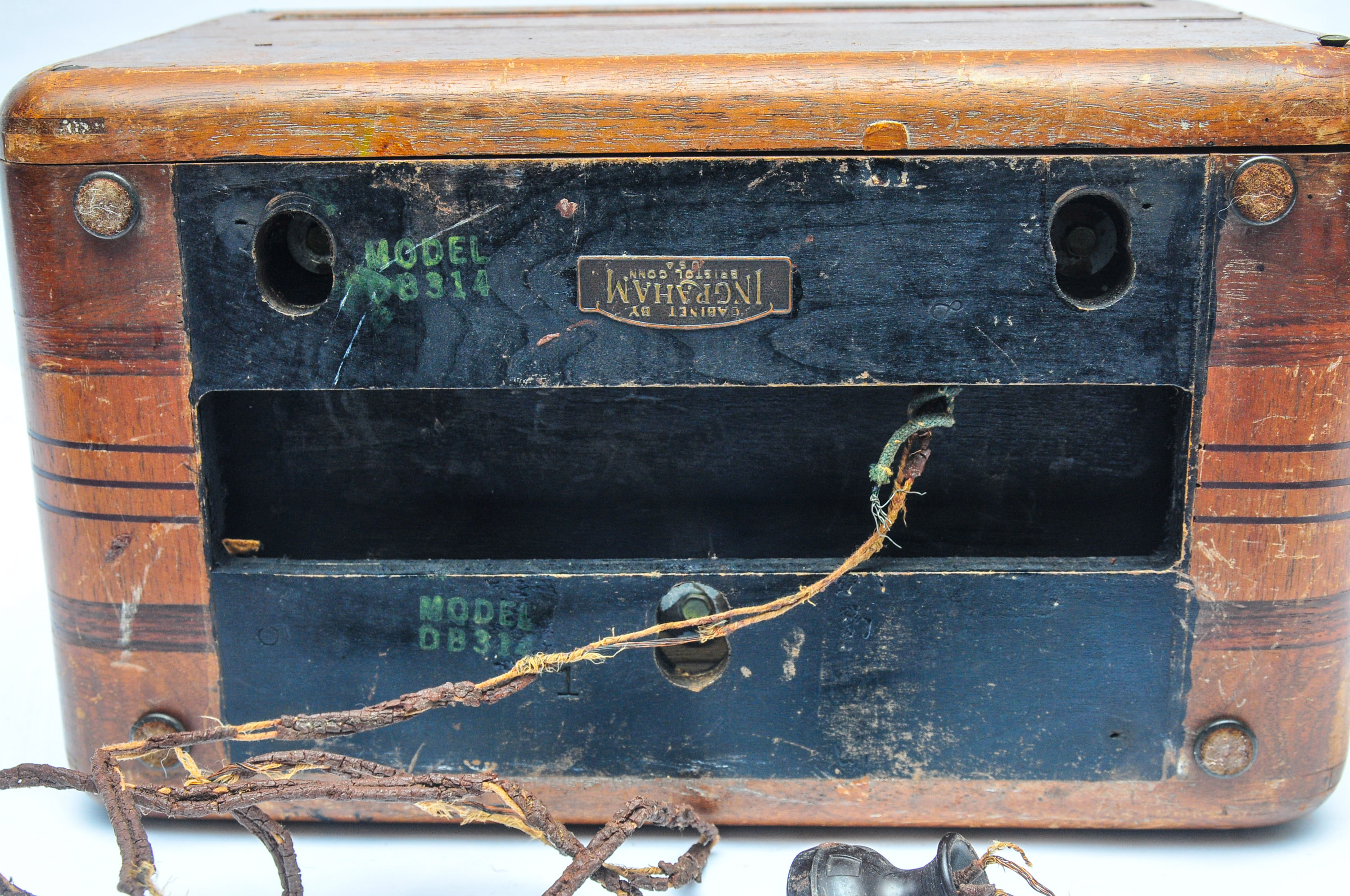 Antique Emerson Radio