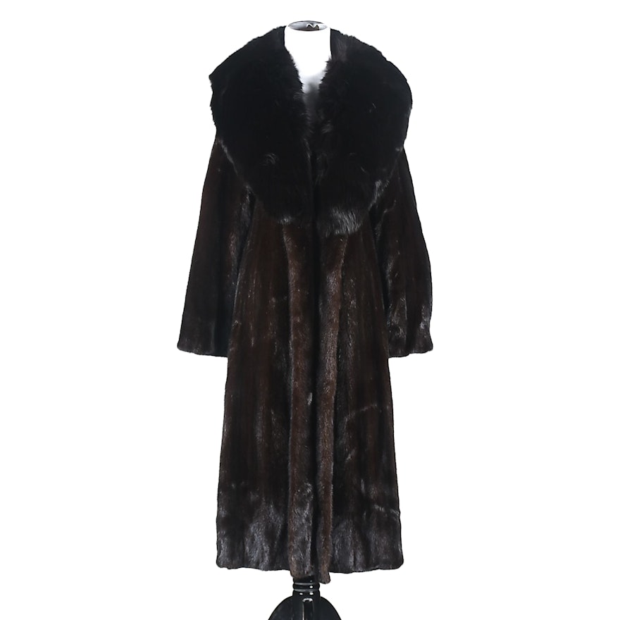 Luxurious Full Length Ranch Mink Fur Coat with Fox Fur Collar