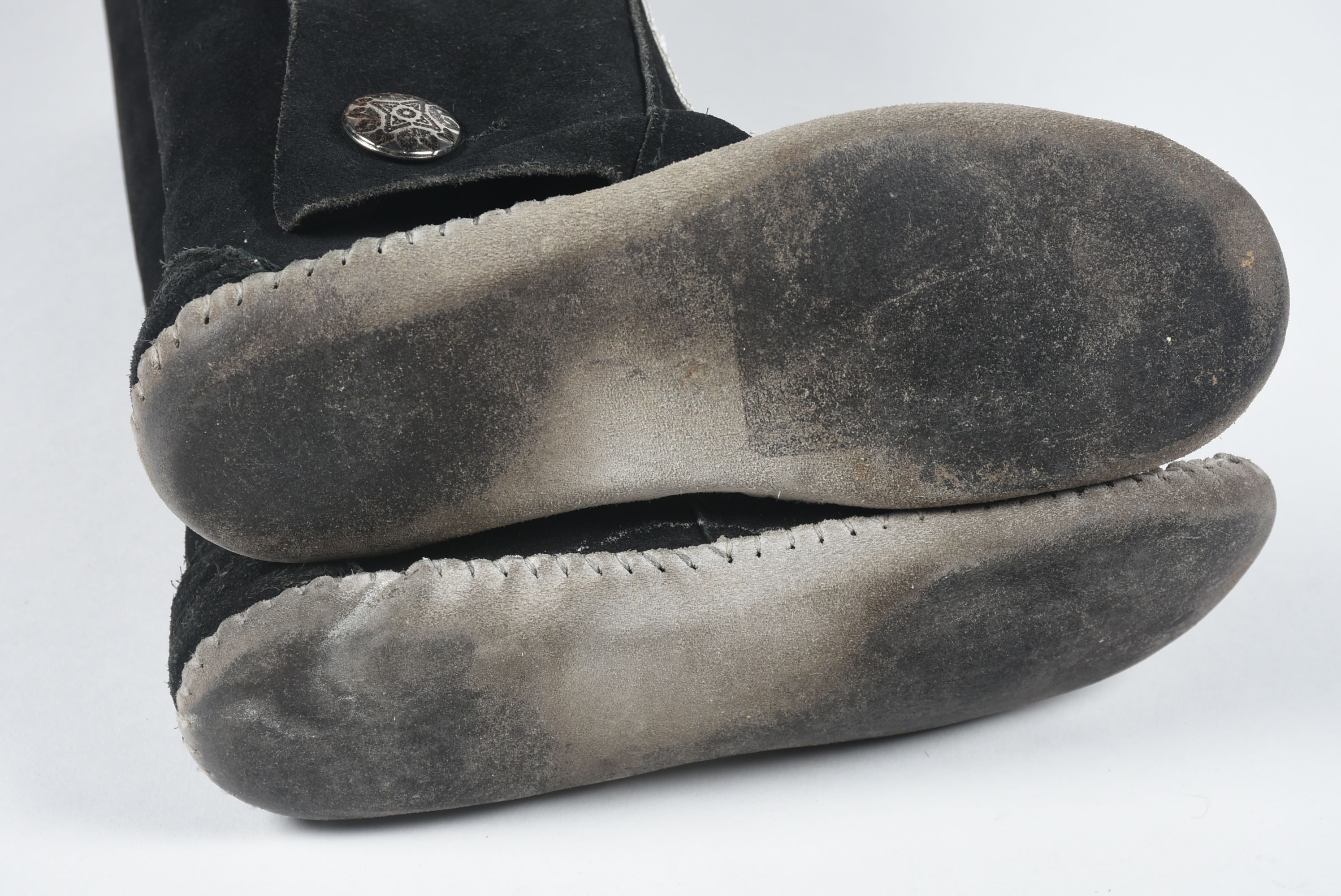 Vintage Black Suede Plains Style Moccasins