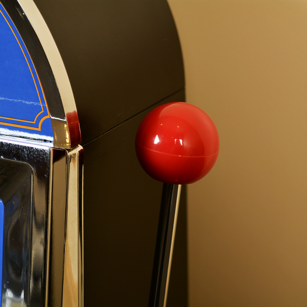 Mega Sevens Slot Machine Game