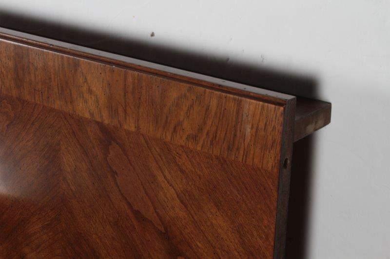 Tryon by Drexel Dining Table with Six Chairs