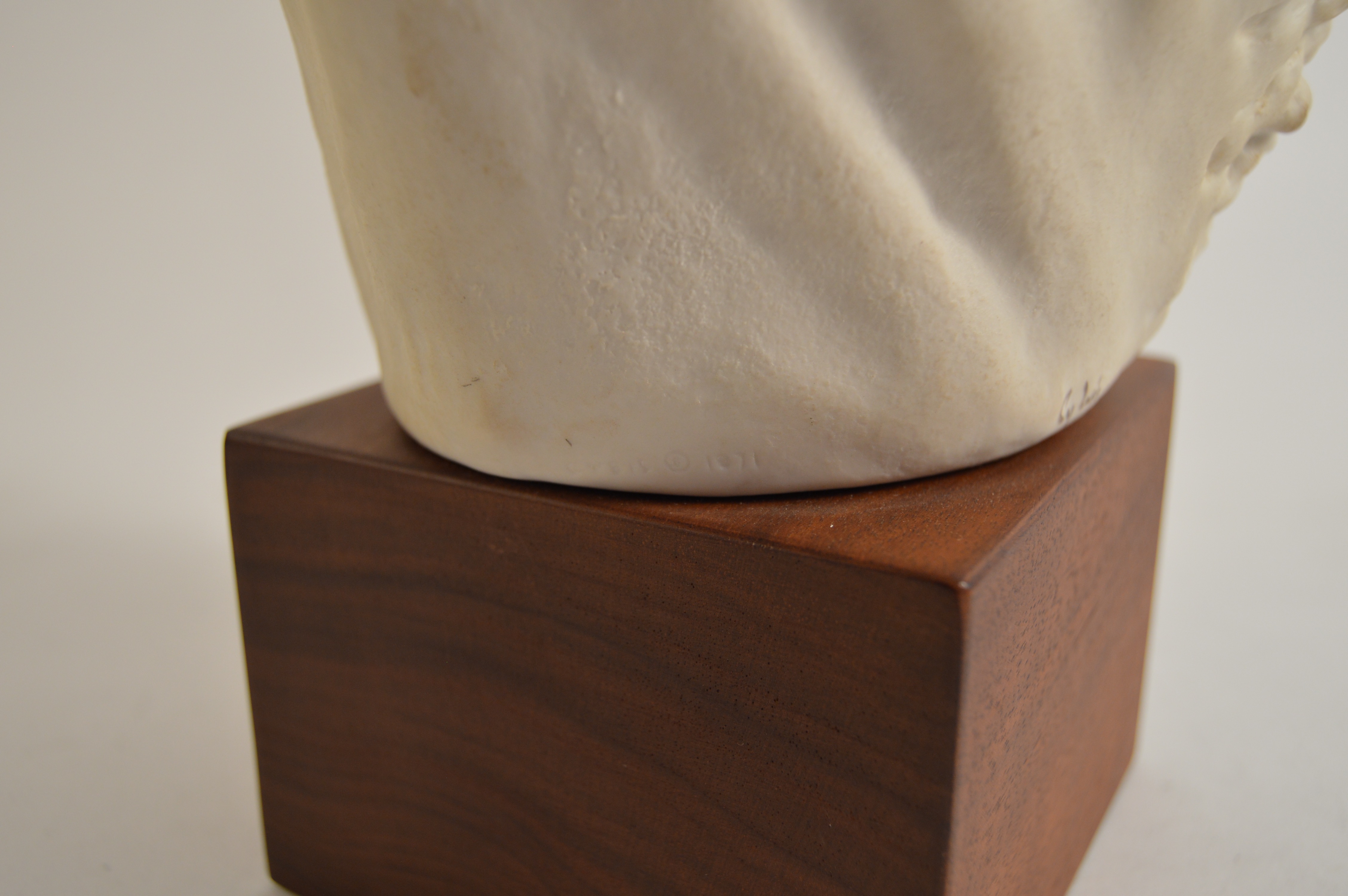 Cybis Porcelain Eskimo Child Show Buntins Bust Statue