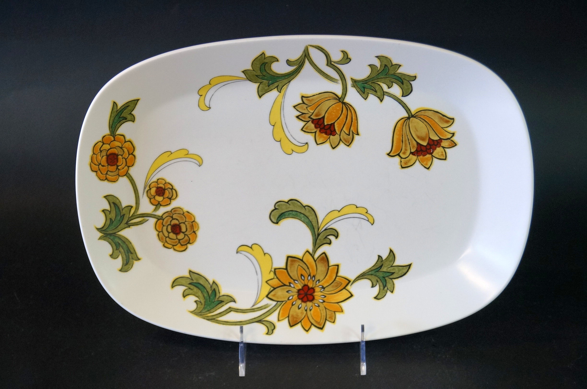 Circa 1970s Noritake Progression China in "Aloha" Pattern