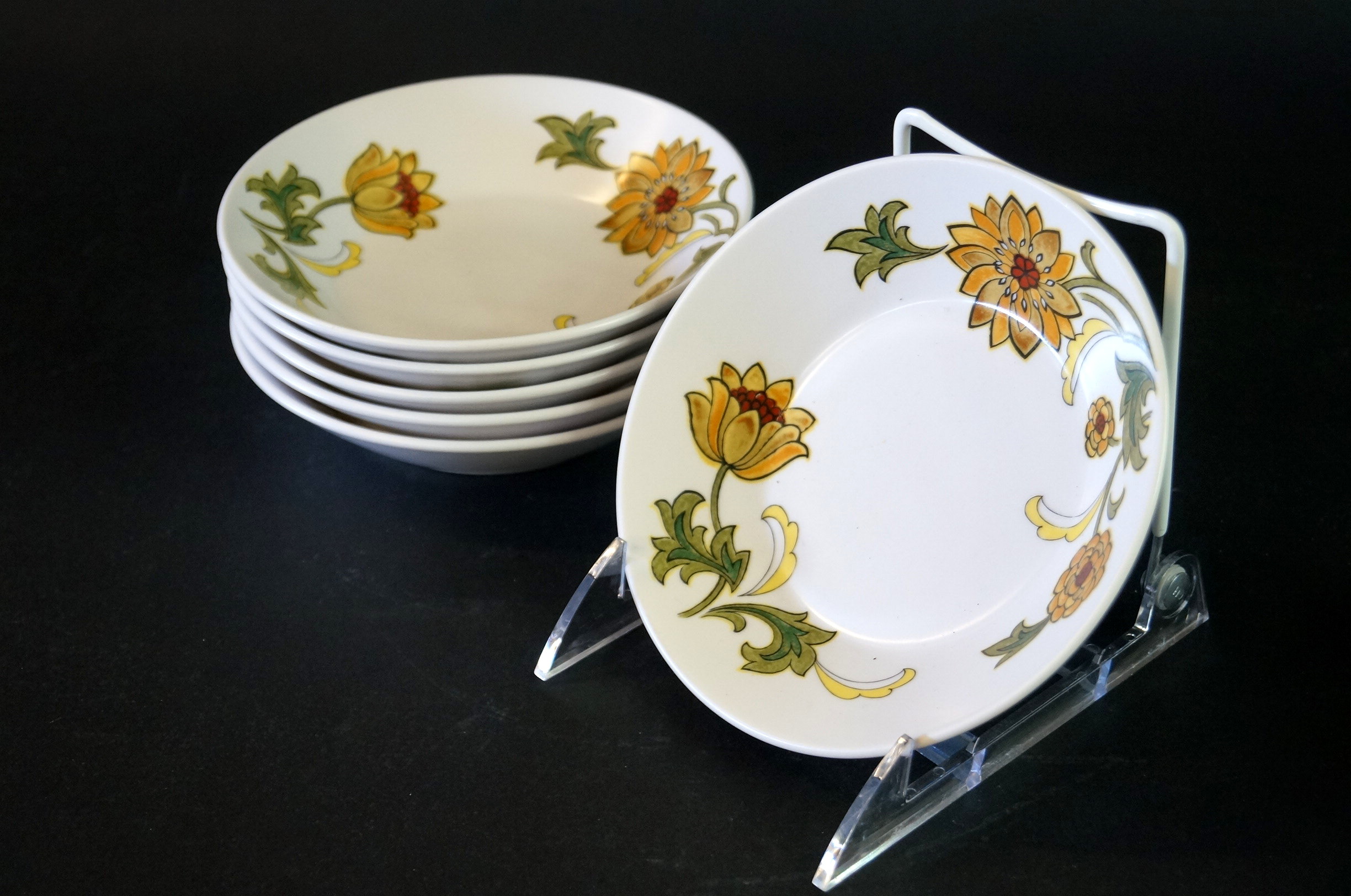 Circa 1970s Noritake Progression China in "Aloha" Pattern