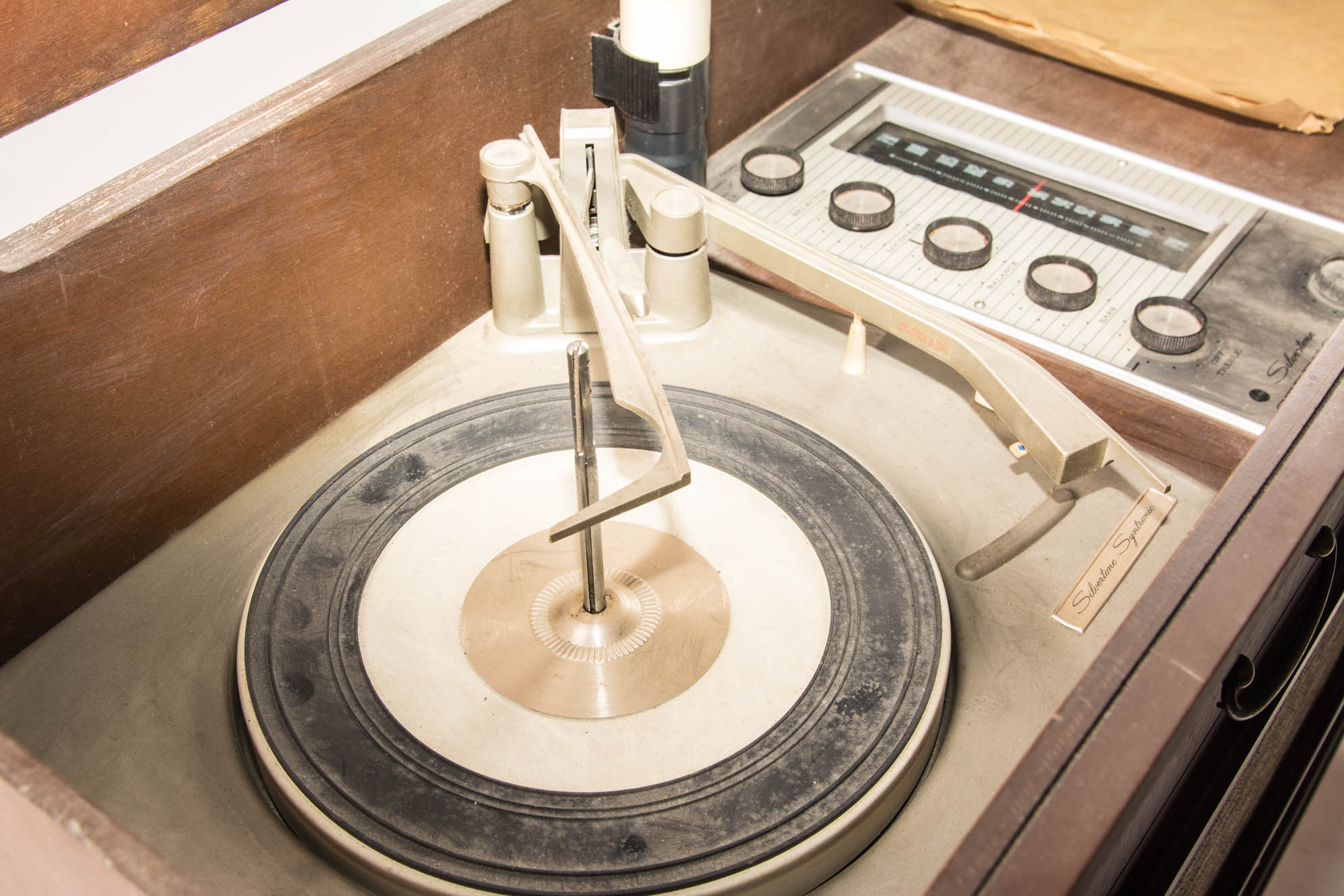 Silvertone Stereo Phonograph Console Cabinet
