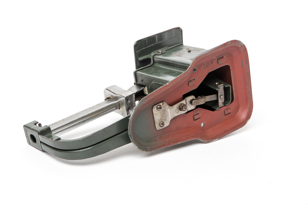 Vintage Triner Mail Scale