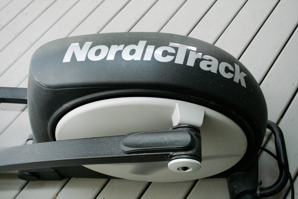 Nordictrack Intermix Acoustics 2.0 Elliptical