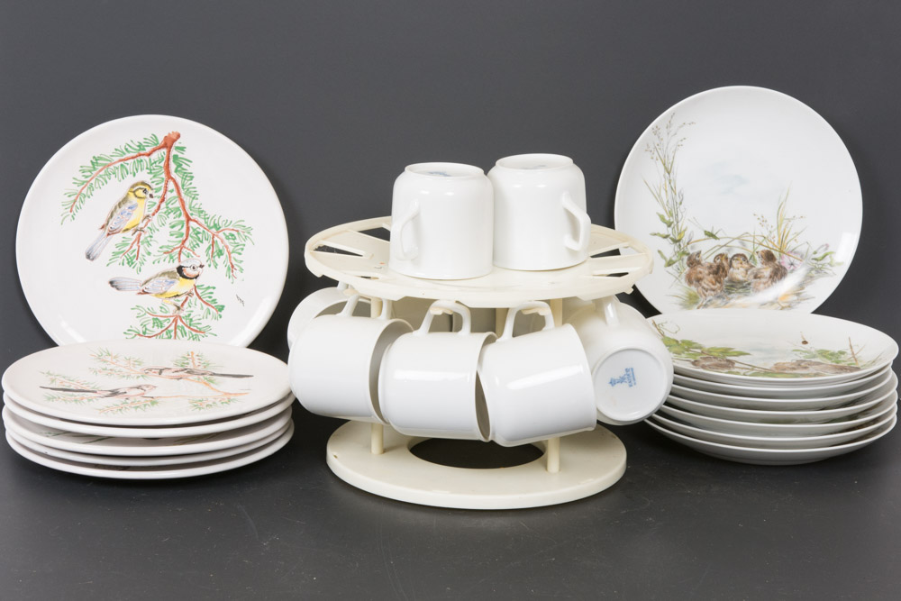 Set of Kaiser Tea Cups with Bird Themed Snack Plates