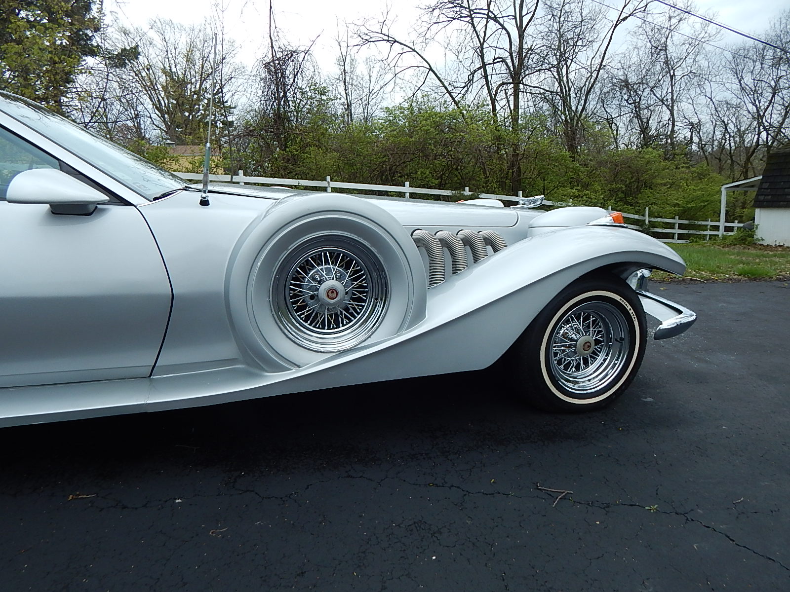 1989 Johnson Motor Company "Phantom Classic"