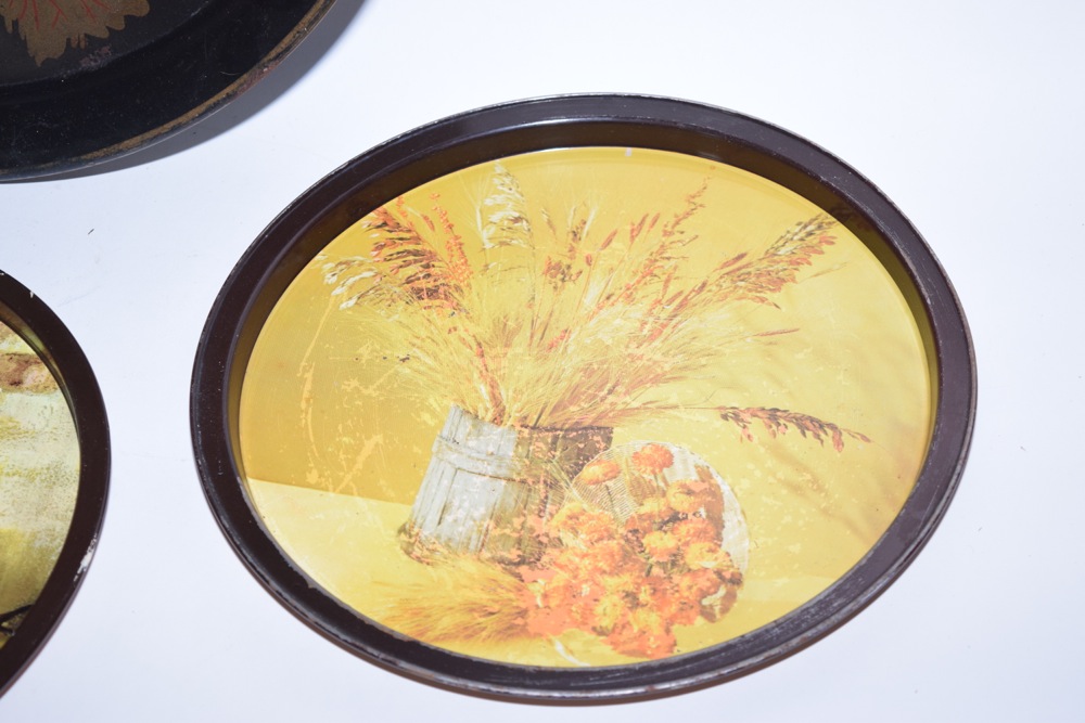 Vintage Round Tole Trays