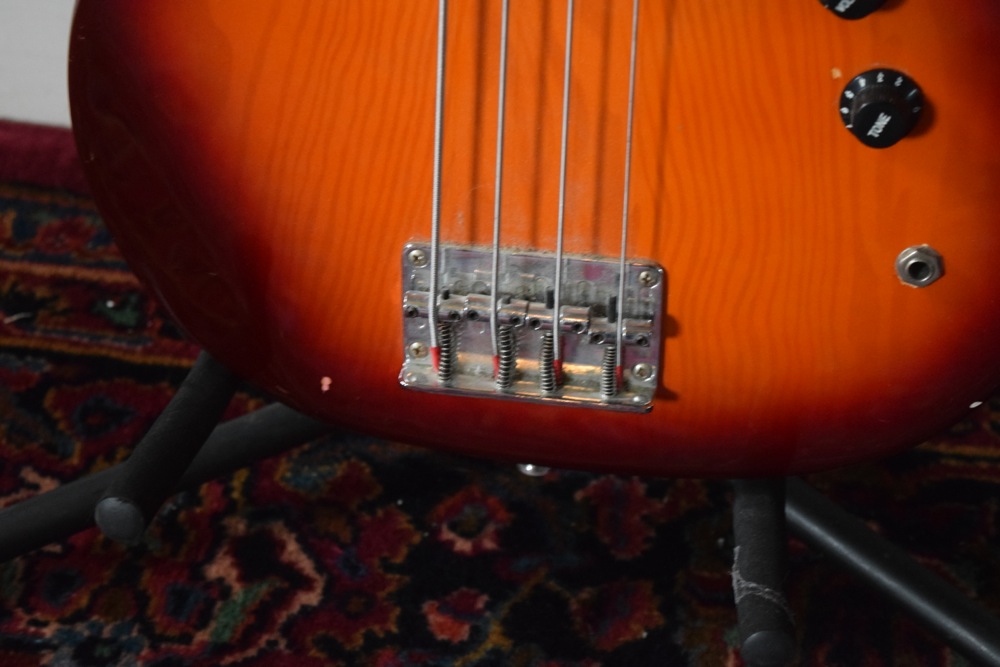 Karera PB-32 Electric Bass Guitar and Stand