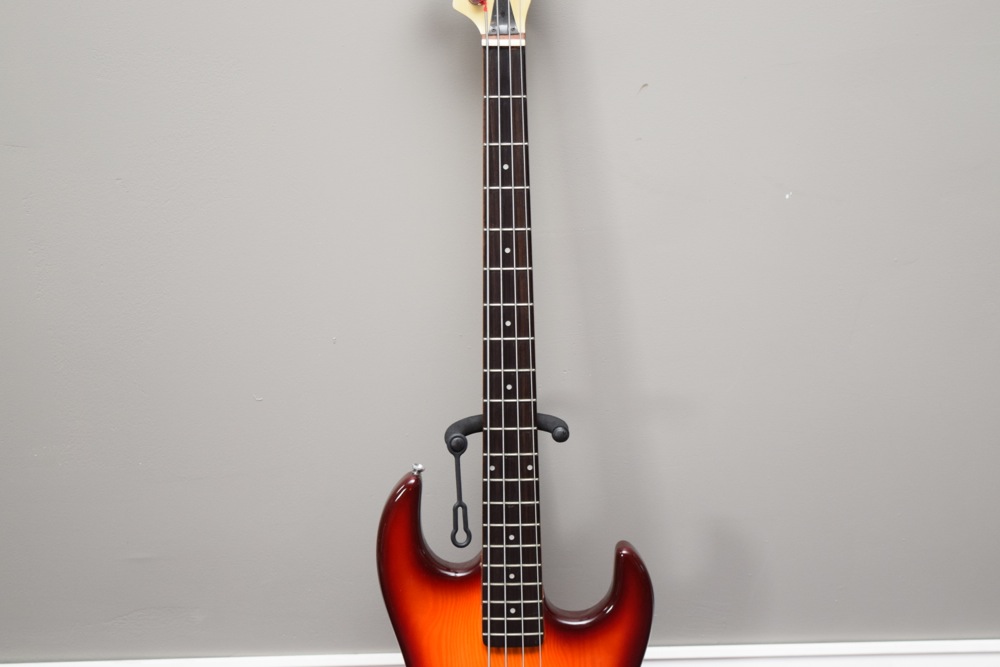 Karera PB-32 Electric Bass Guitar and Stand