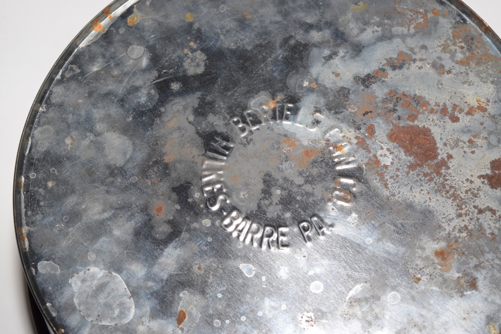 Vintage Tins, Including Signed Foxhunting Themed Tin