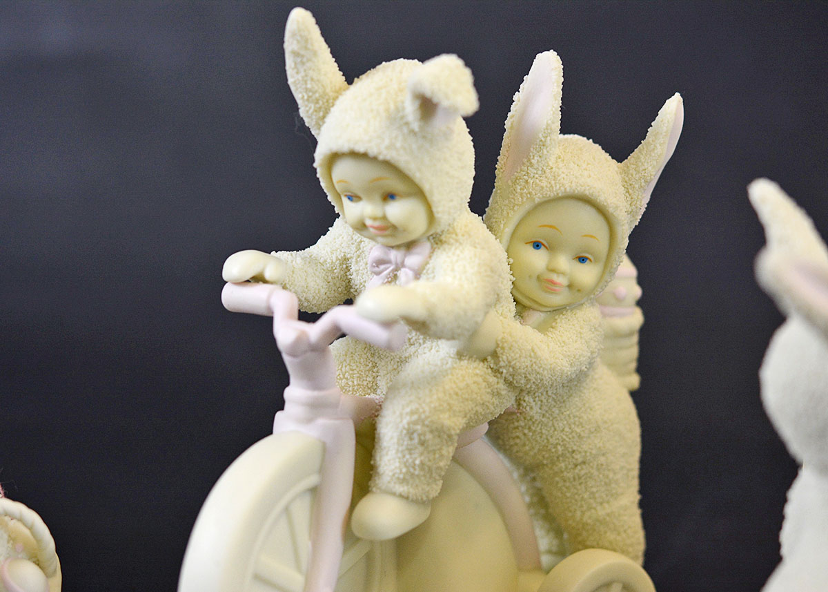 Snowbunnies Figurines