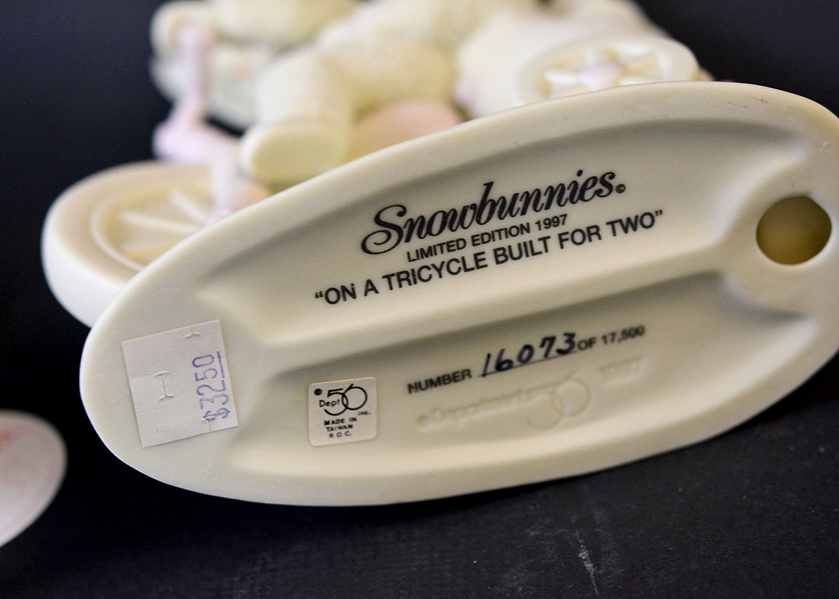 Snowbunnies Figurines