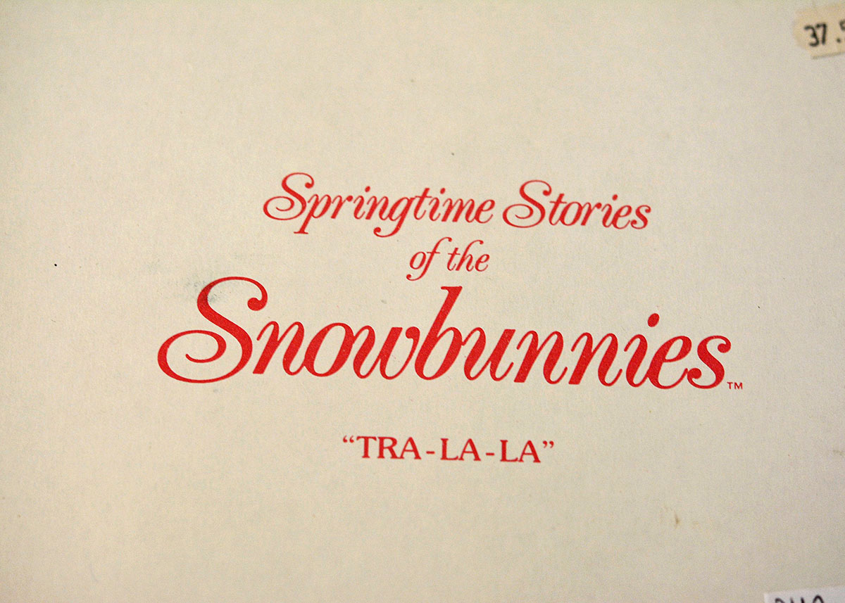 Snowbunnies Figurines